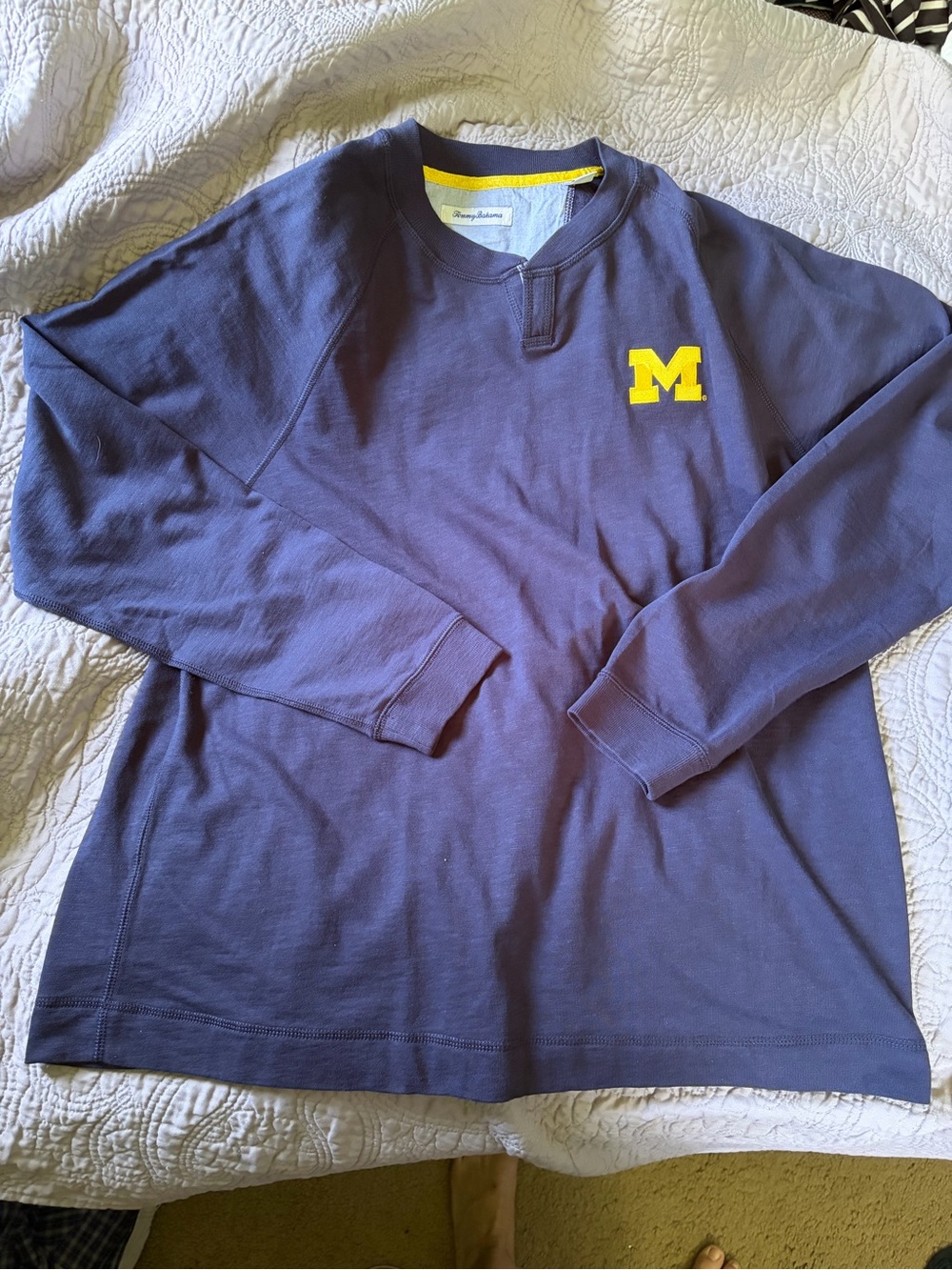University of Michigan Tommy Bahama M Embroidered Navy Sweatshirt with Yellow M